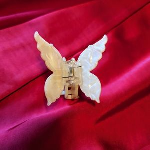 NWOT Emi Jay Papillion Clip